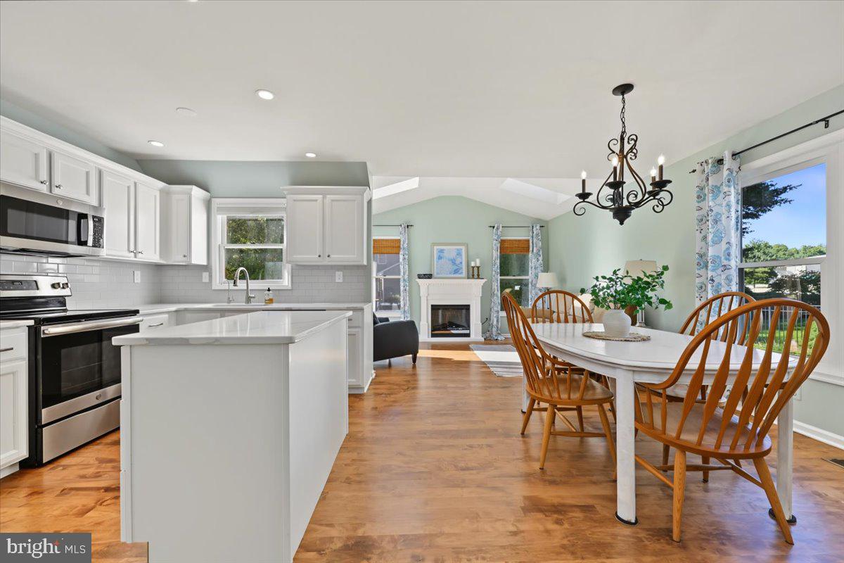 115 Abbey Dr Property Photo 4