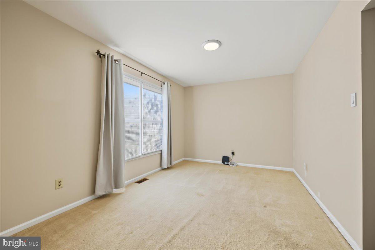 115 Abbey Dr Property Photo 14