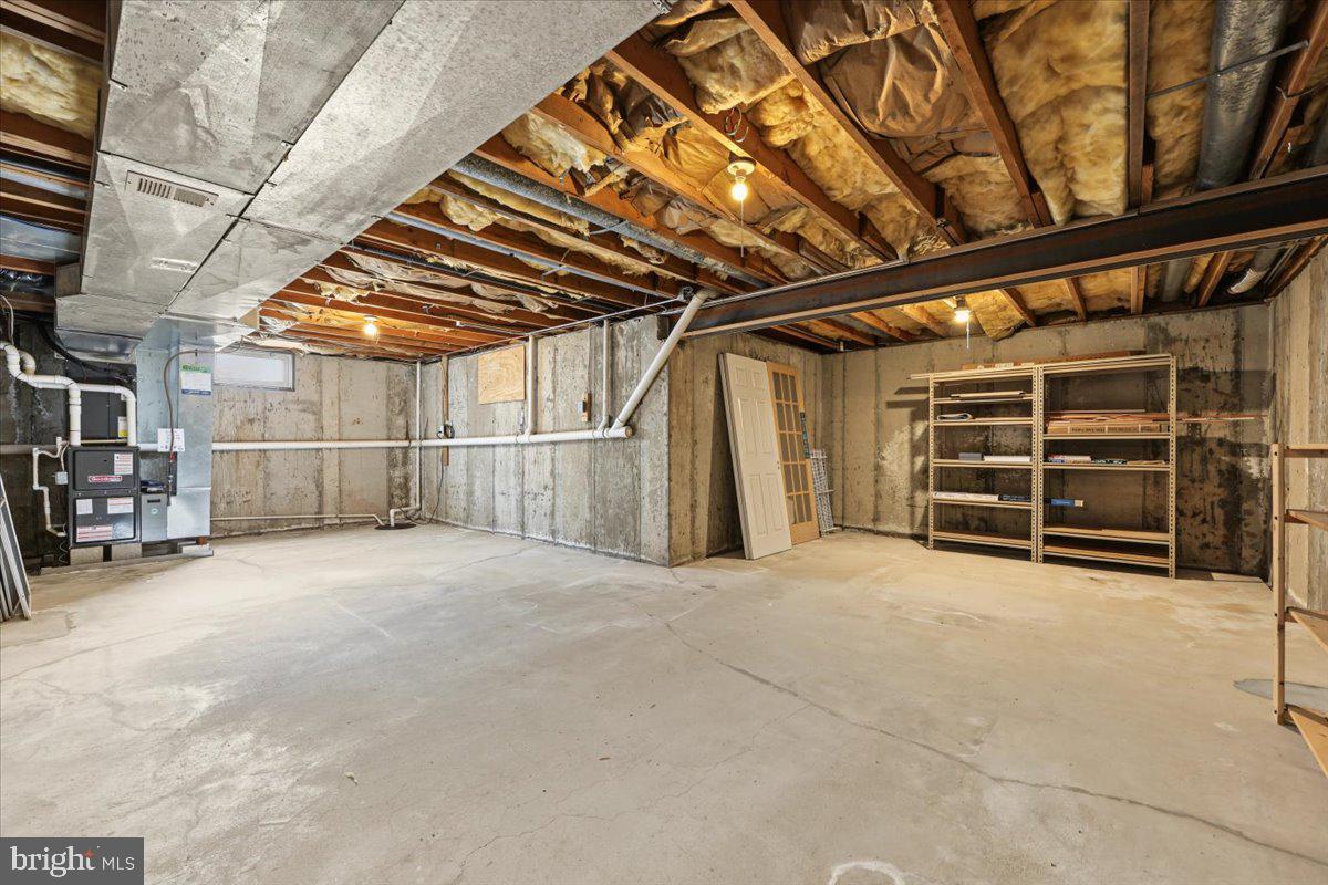 115 Abbey Dr Property Photo 28
