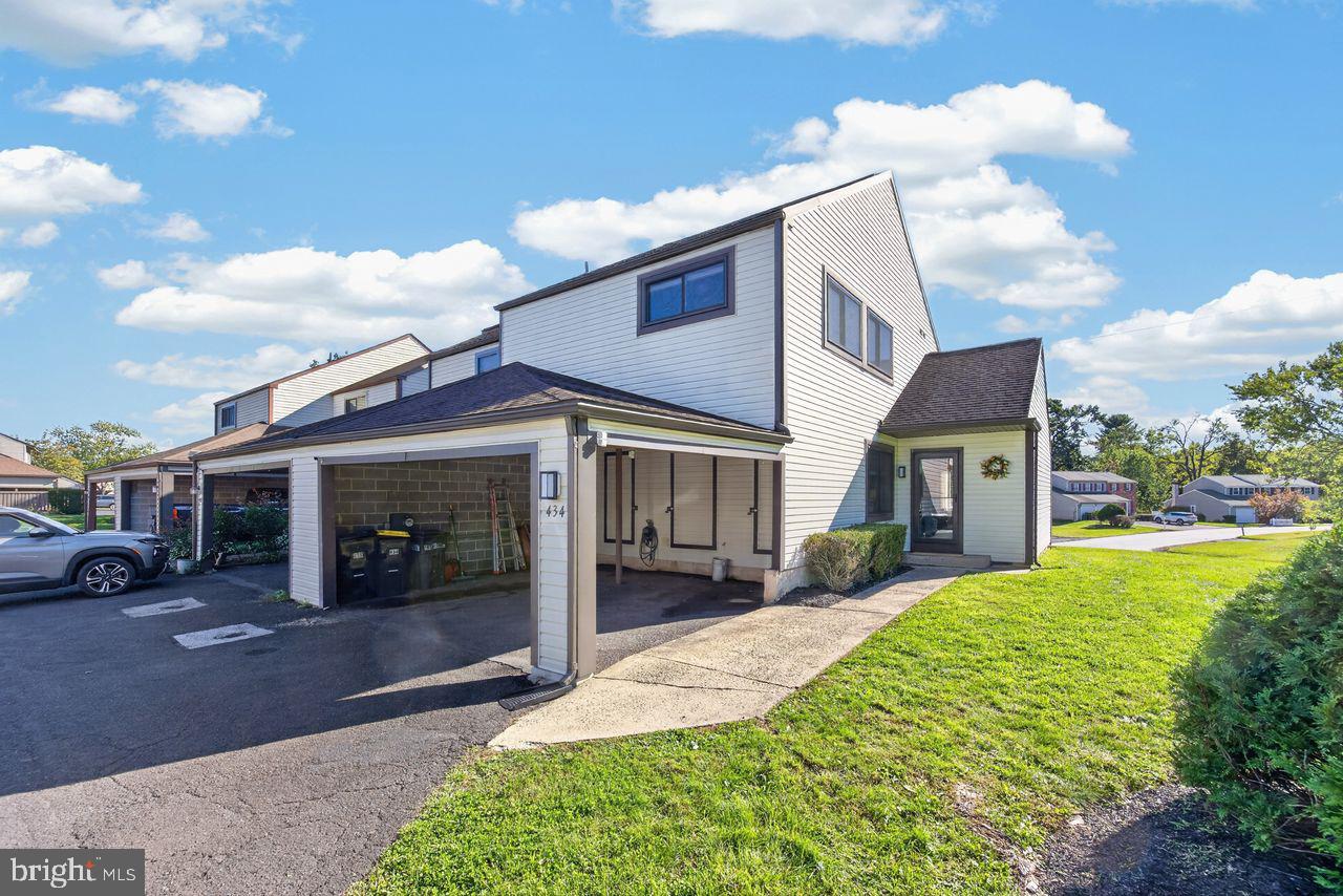 434 BRIDGE ST # Property Photo 1