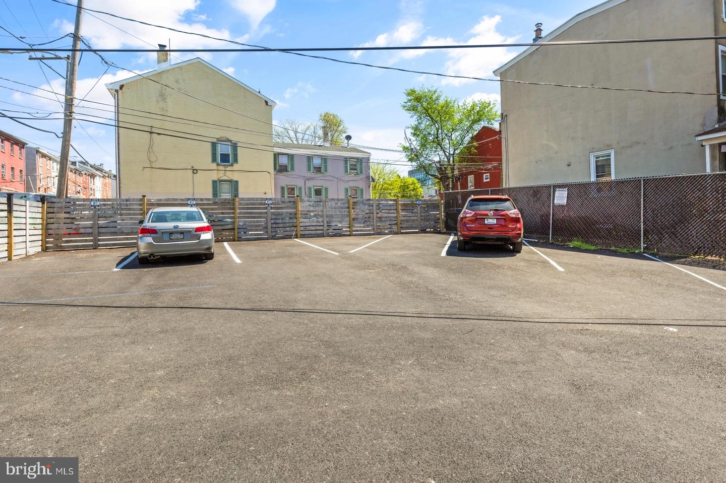 200 W Marshall St #4 Property Photo 15