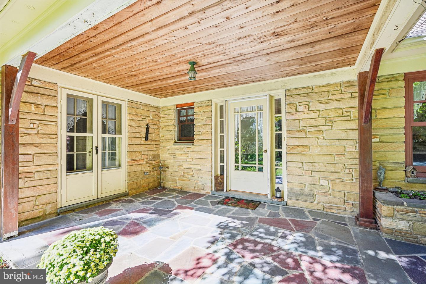3 Moredon Rd # Property Photo 3