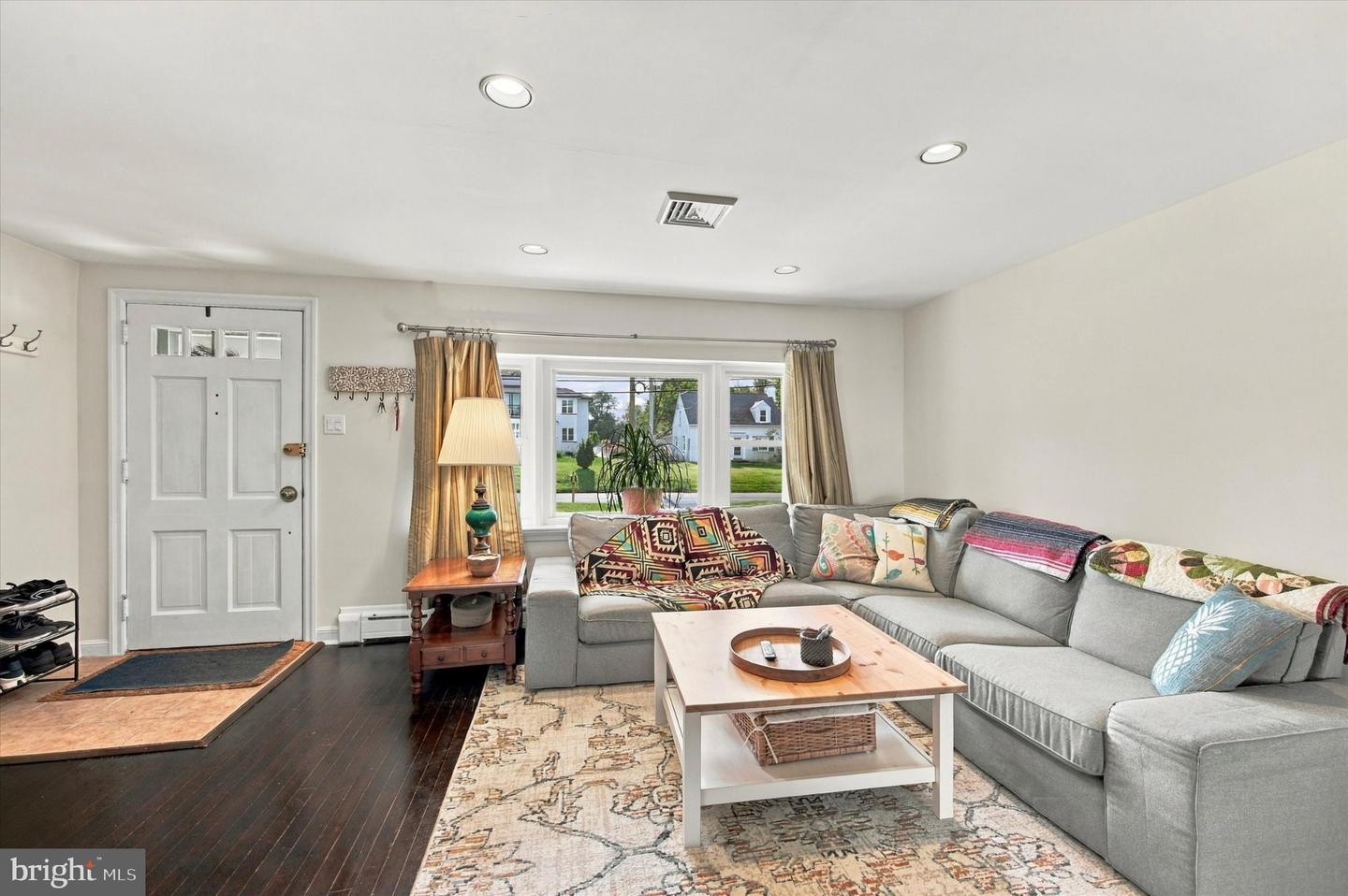 2511 Swede Rd # Property Photo 4
