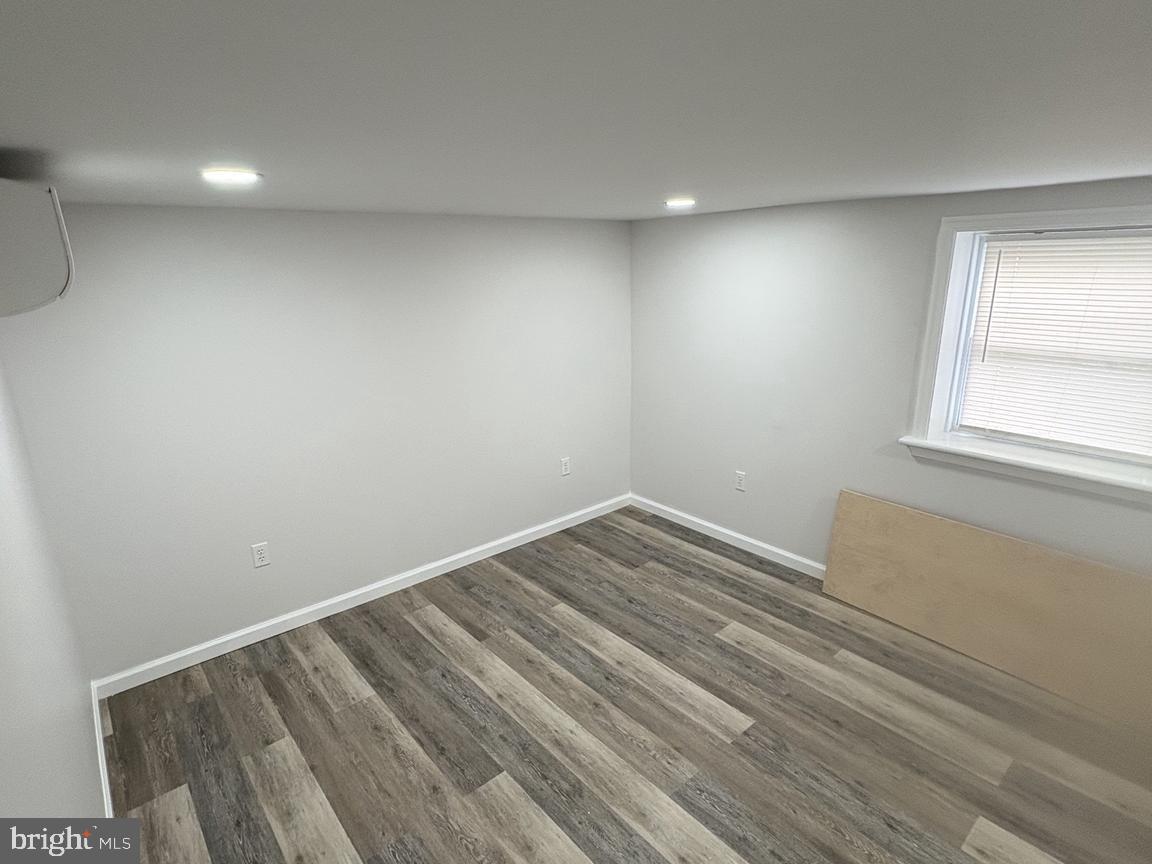 367 E Butler Ave #e Property Photo 7