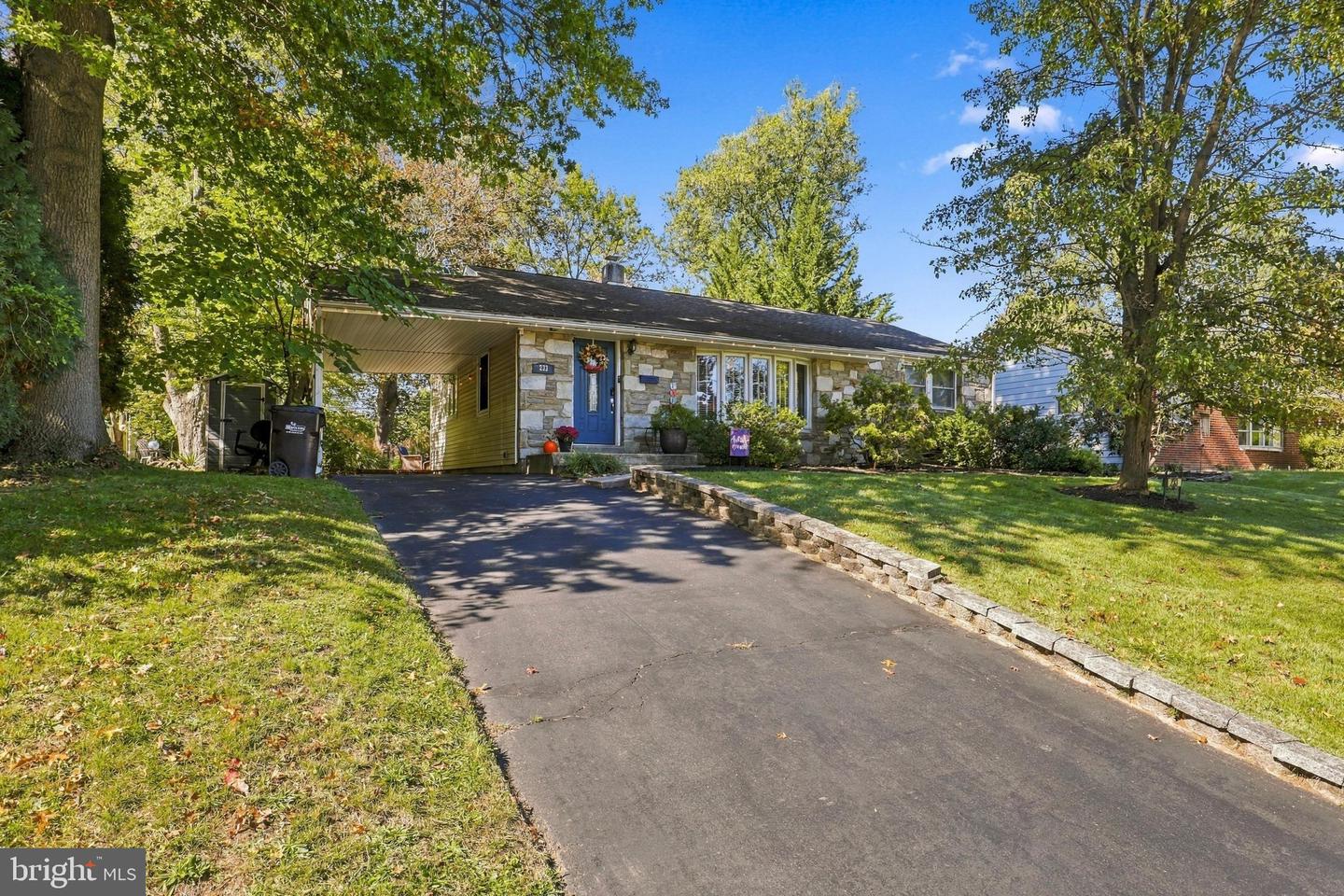233 Marilyn Rd # Property Photo 1