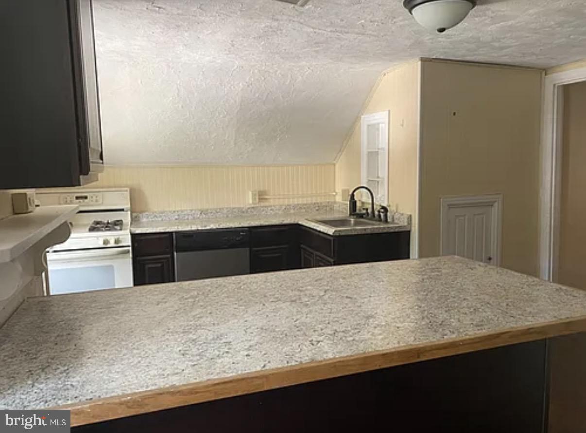 1314 N Limekiln Pike # Property Photo 5