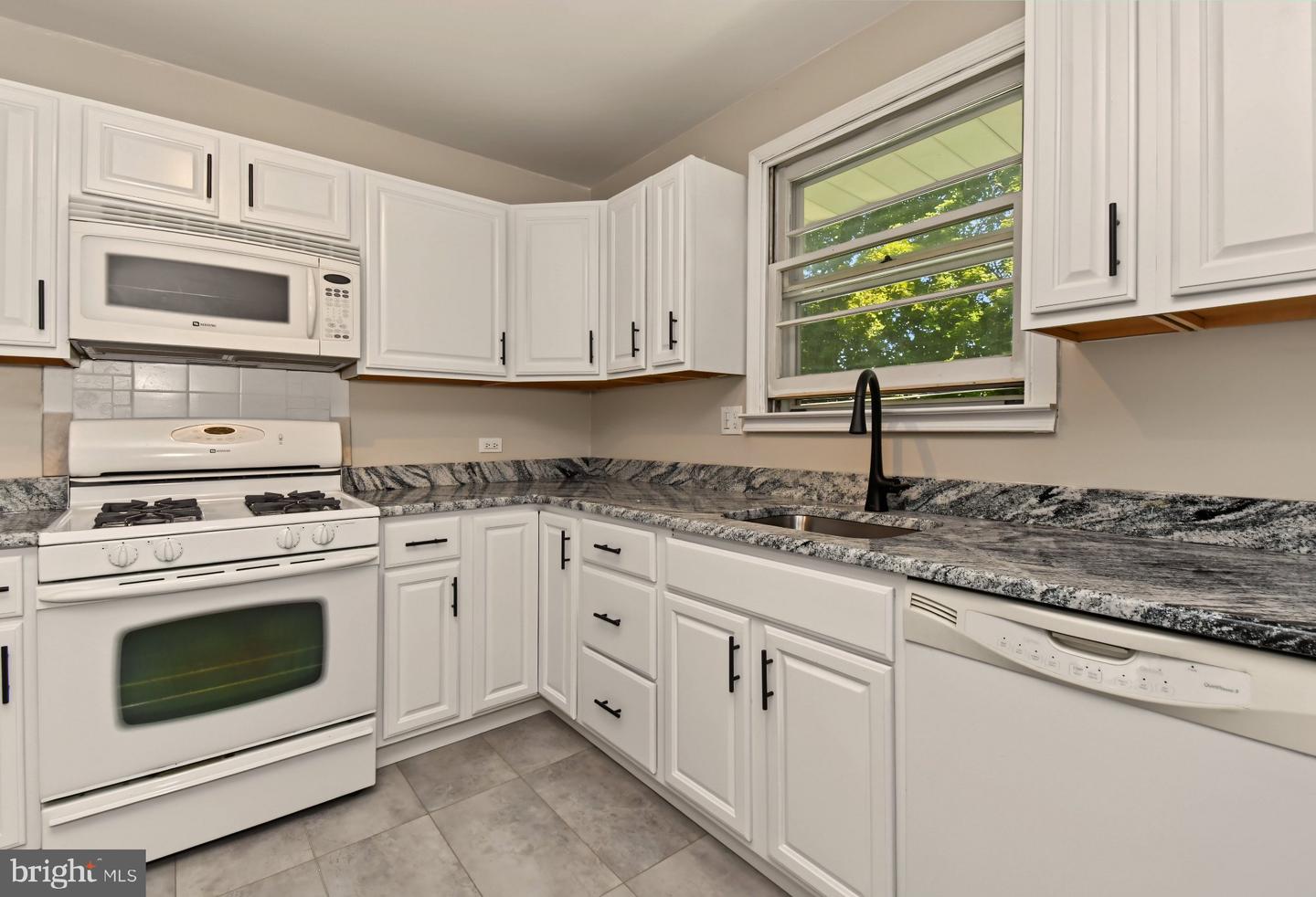 609 Mansfield Rd Property Photo 13