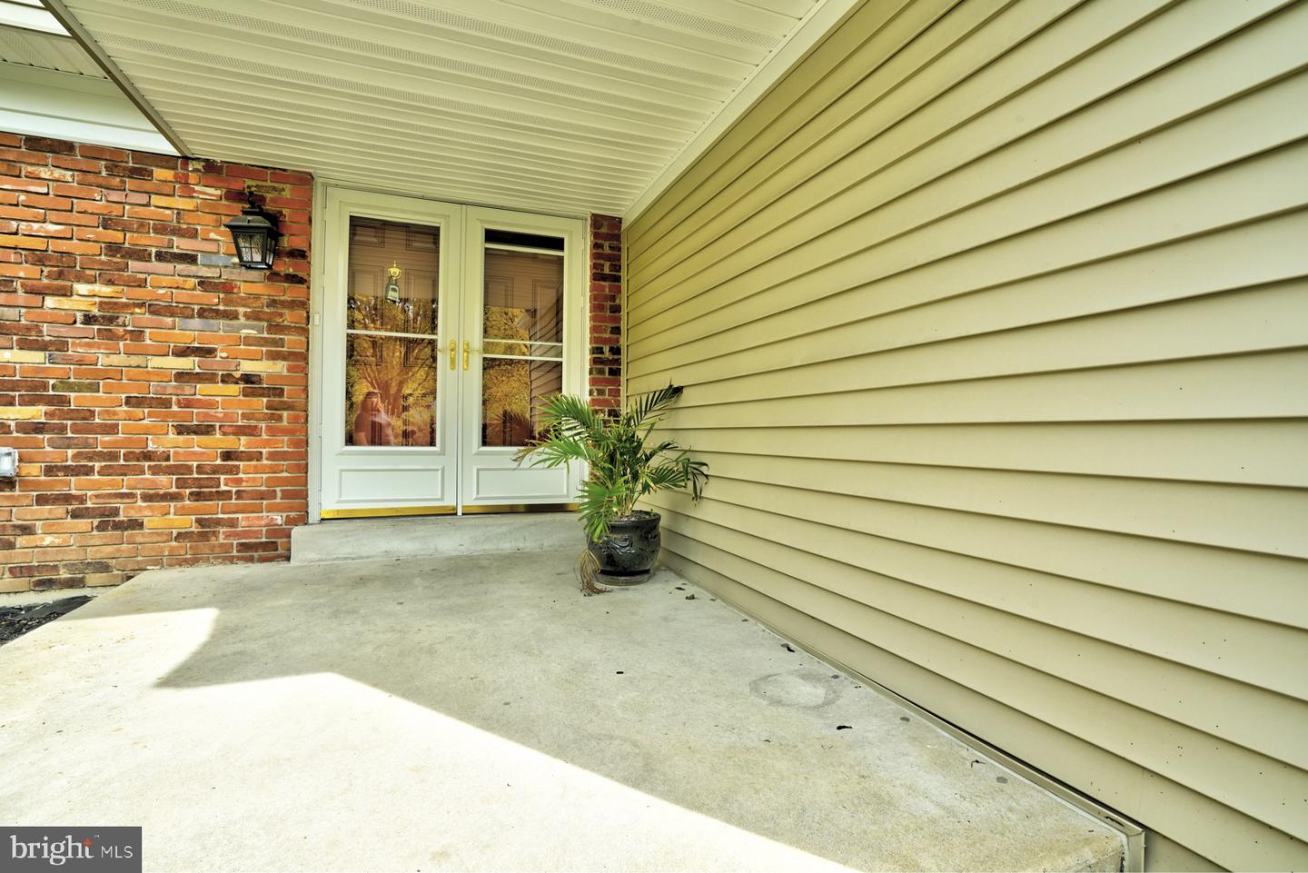 799 Hoover Rd # Property Photo 4