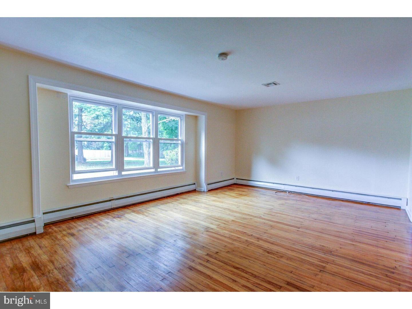 799 Hoover Rd # Property Photo 7