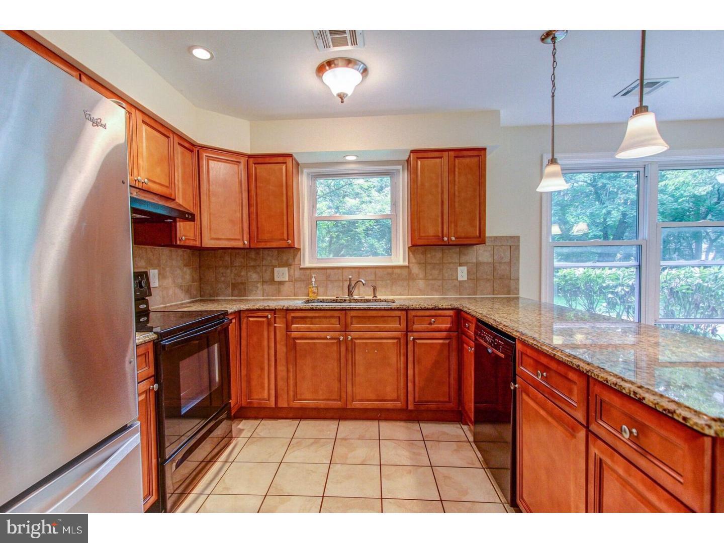 799 Hoover Rd # Property Photo 14