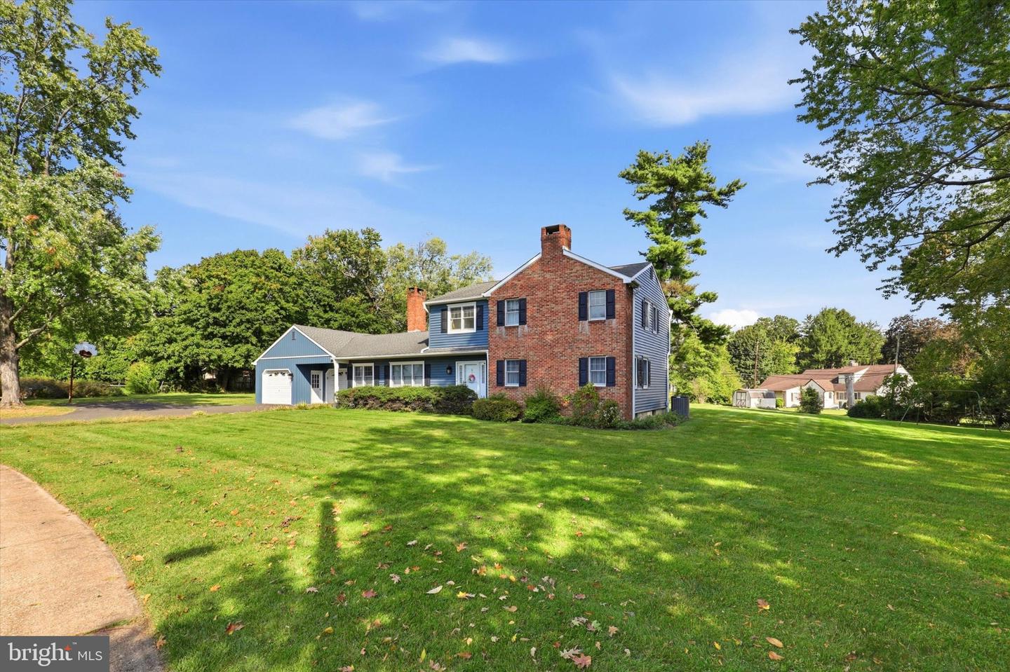 50 SHIRLEY LN # Property Photo 1