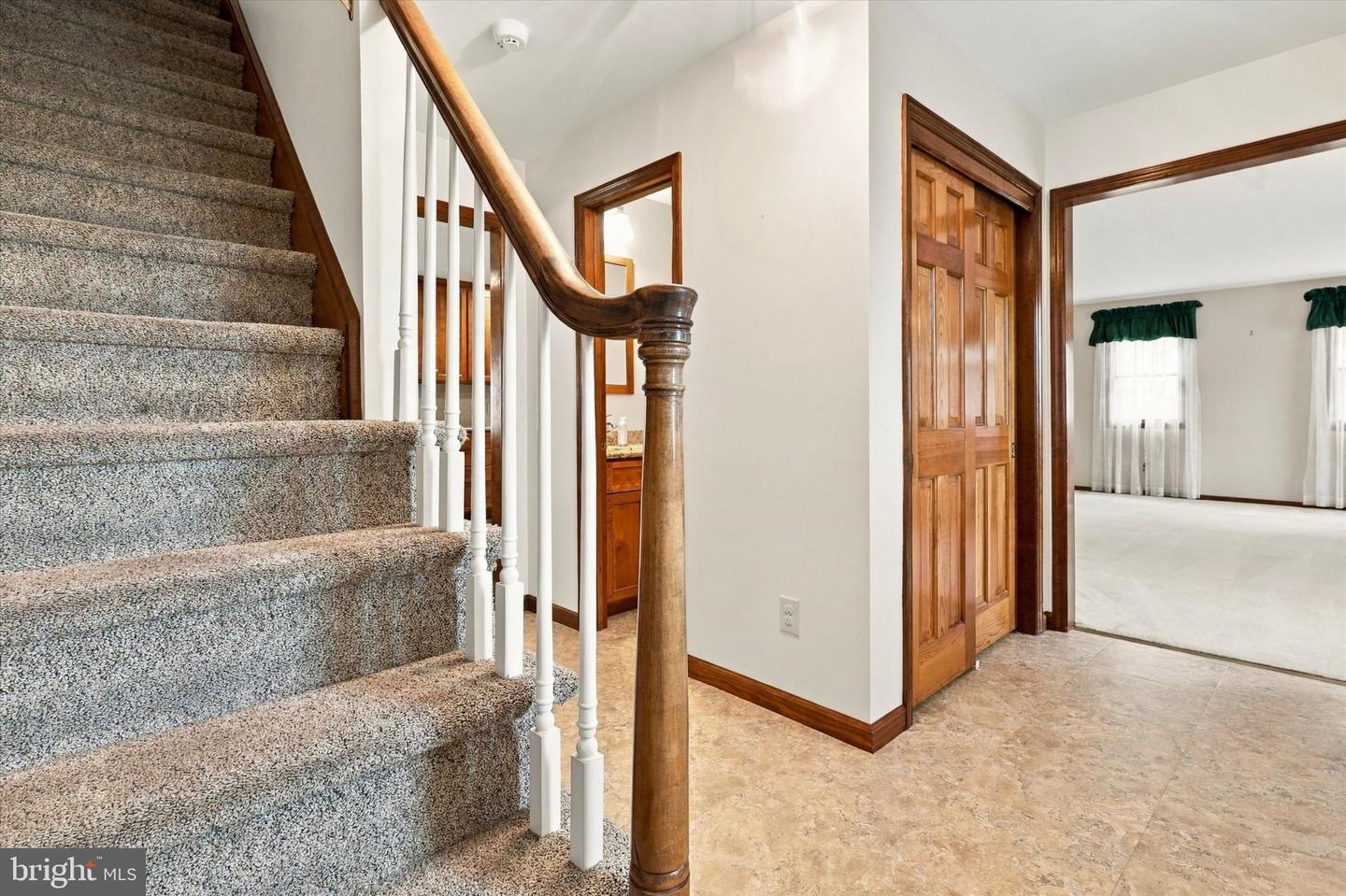 50 Shirley Ln # Property Photo 5