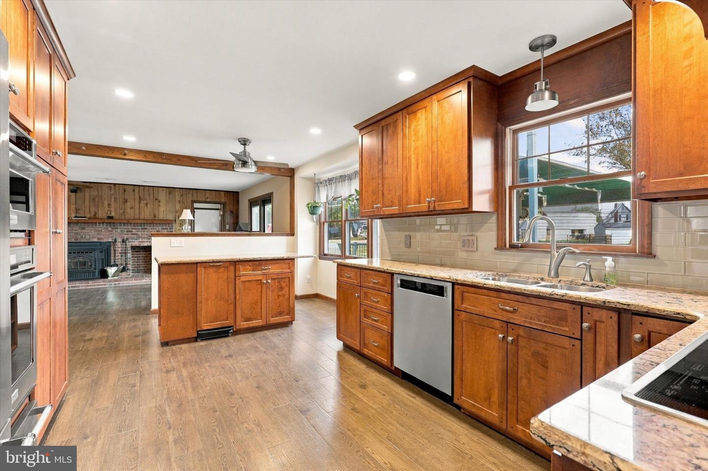 50 Shirley Ln # Property Photo 11