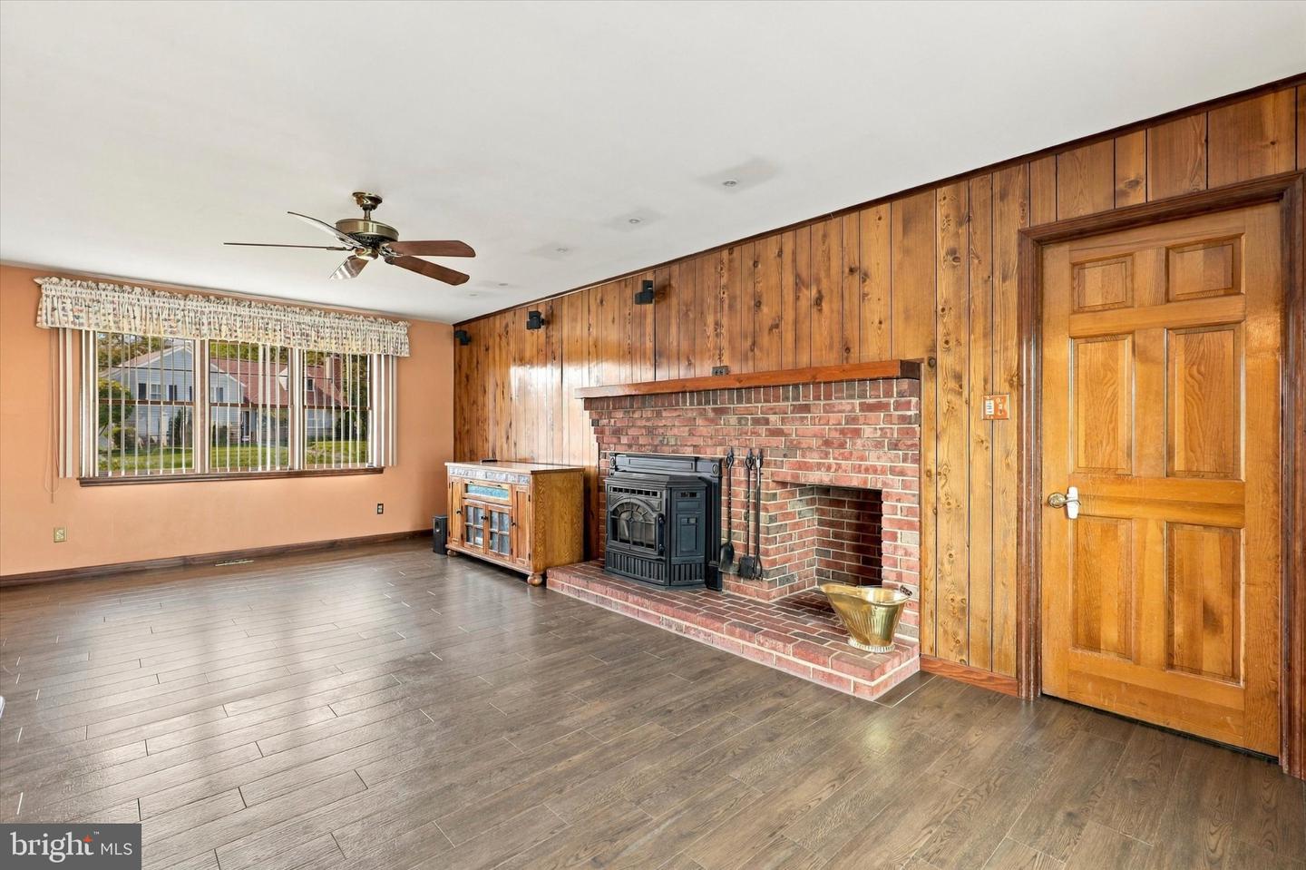 50 Shirley Ln # Property Photo 12