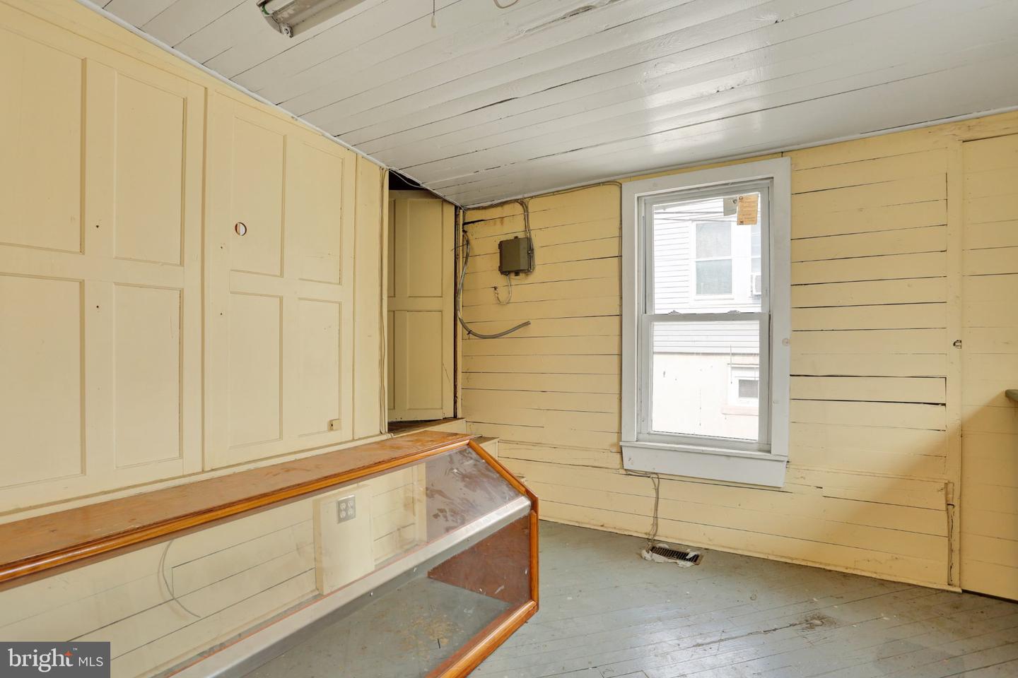 16 S Keim St # Property Photo 12