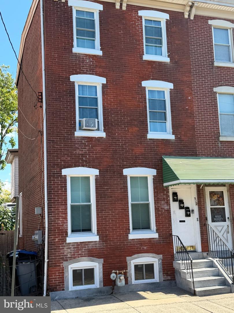 512 CHAIN ST Property Photo 1