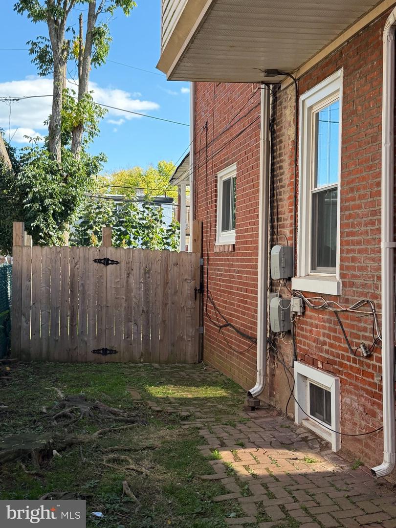 512 Chain St Property Photo 5