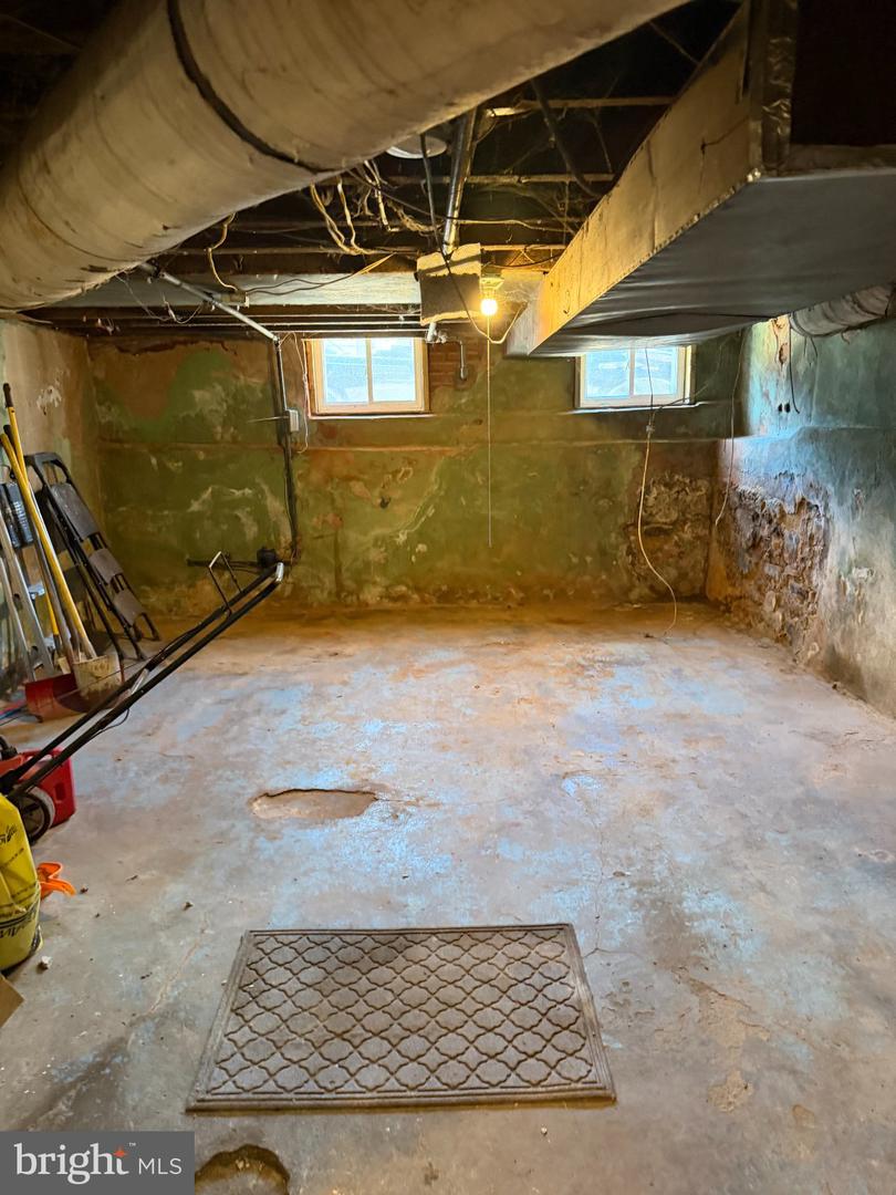 512 Chain St Property Photo 16