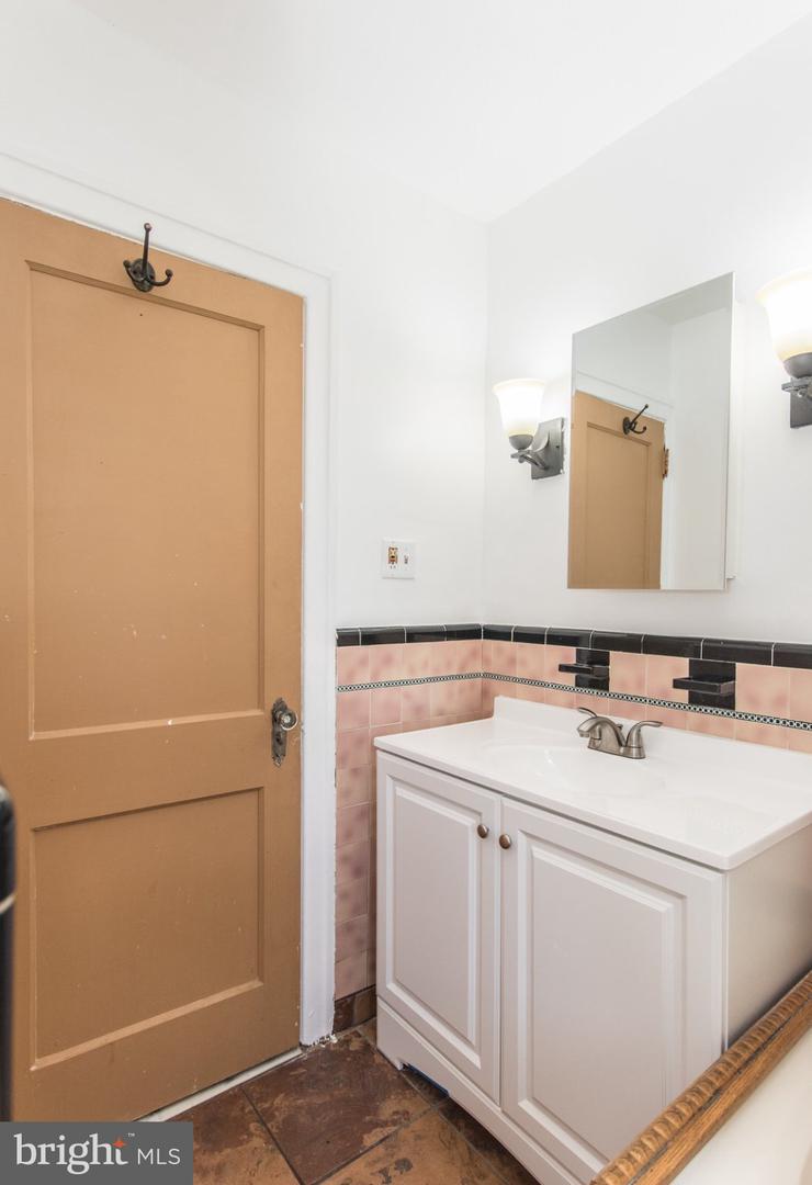 1700 Chelsea Rd # Property Photo 49