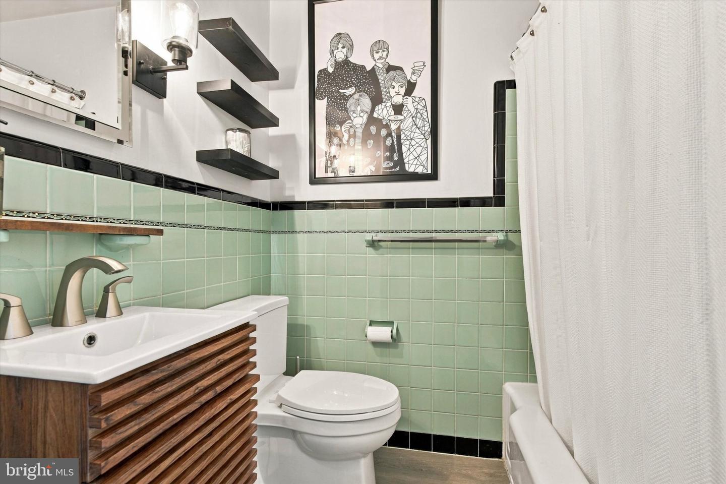 479 Plymouth Rd # Property Photo 17