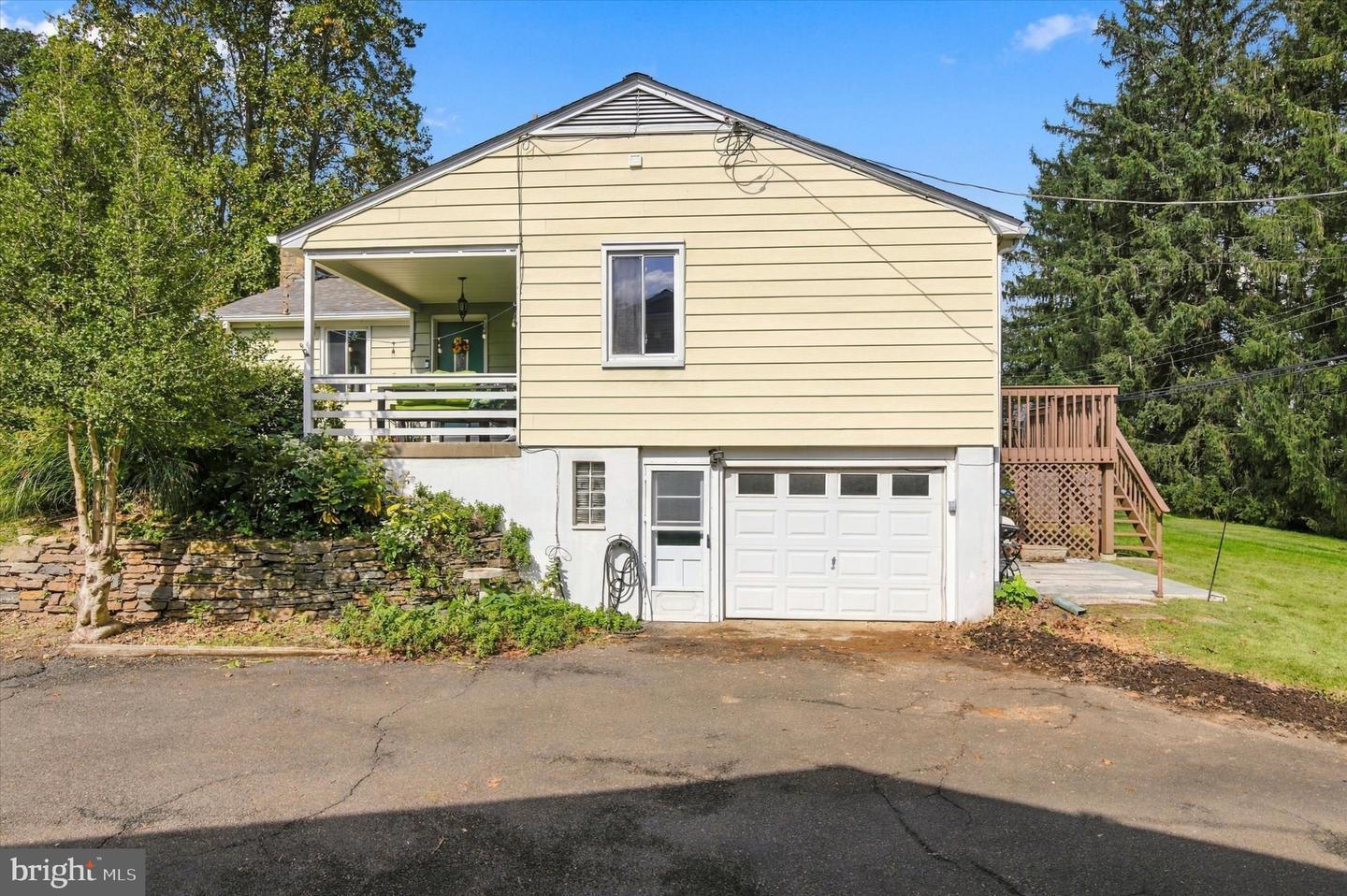 479 Plymouth Rd # Property Photo 23