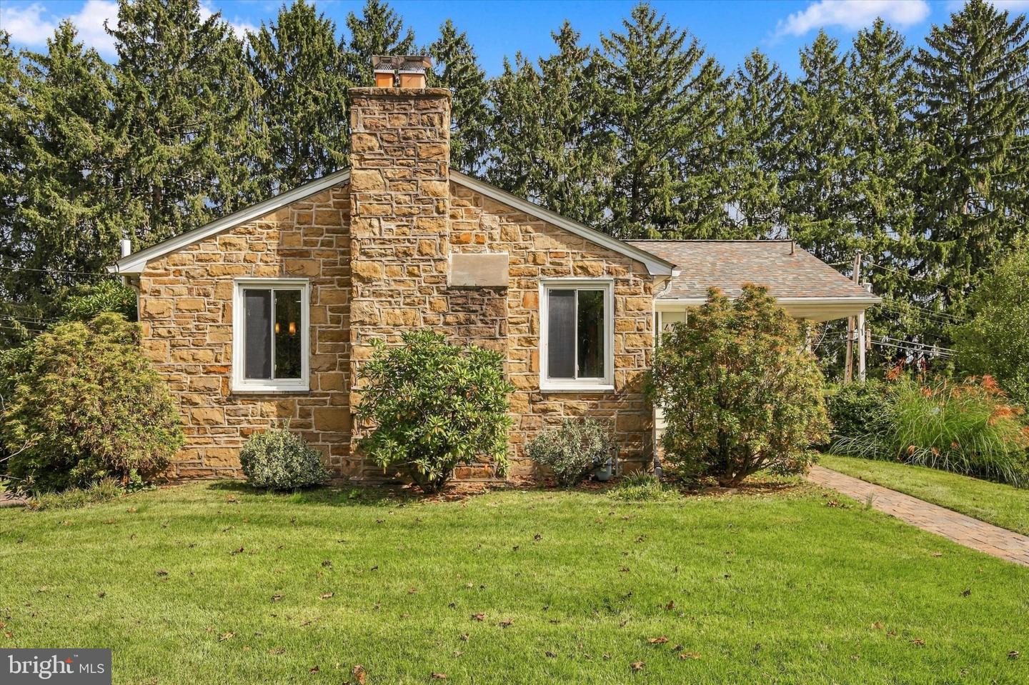 479 Plymouth Rd # Property Photo 25