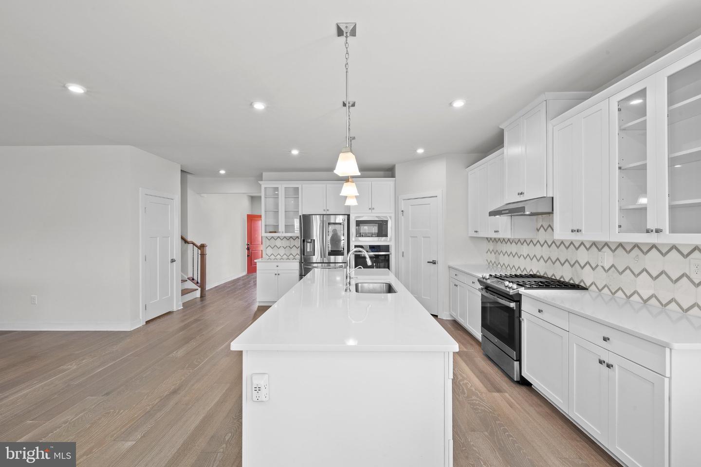 523 Spring Manor Blvd # Property Photo 12