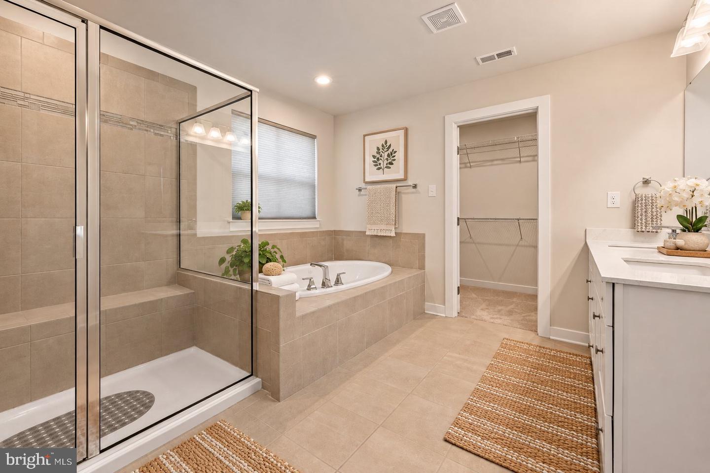 523 Spring Manor Blvd # Property Photo 35