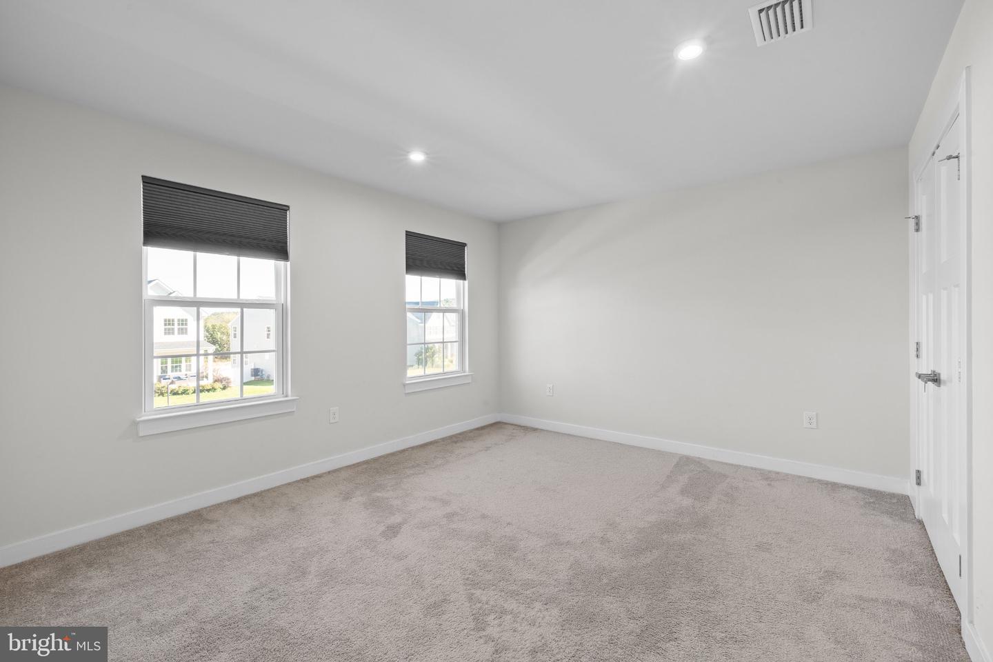 523 Spring Manor Blvd # Property Photo 40