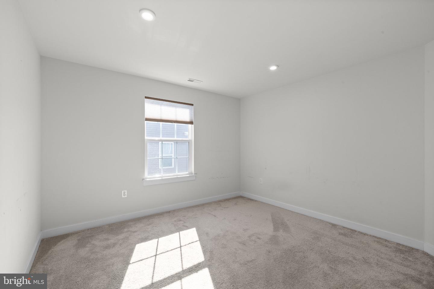523 Spring Manor Blvd # Property Photo 48