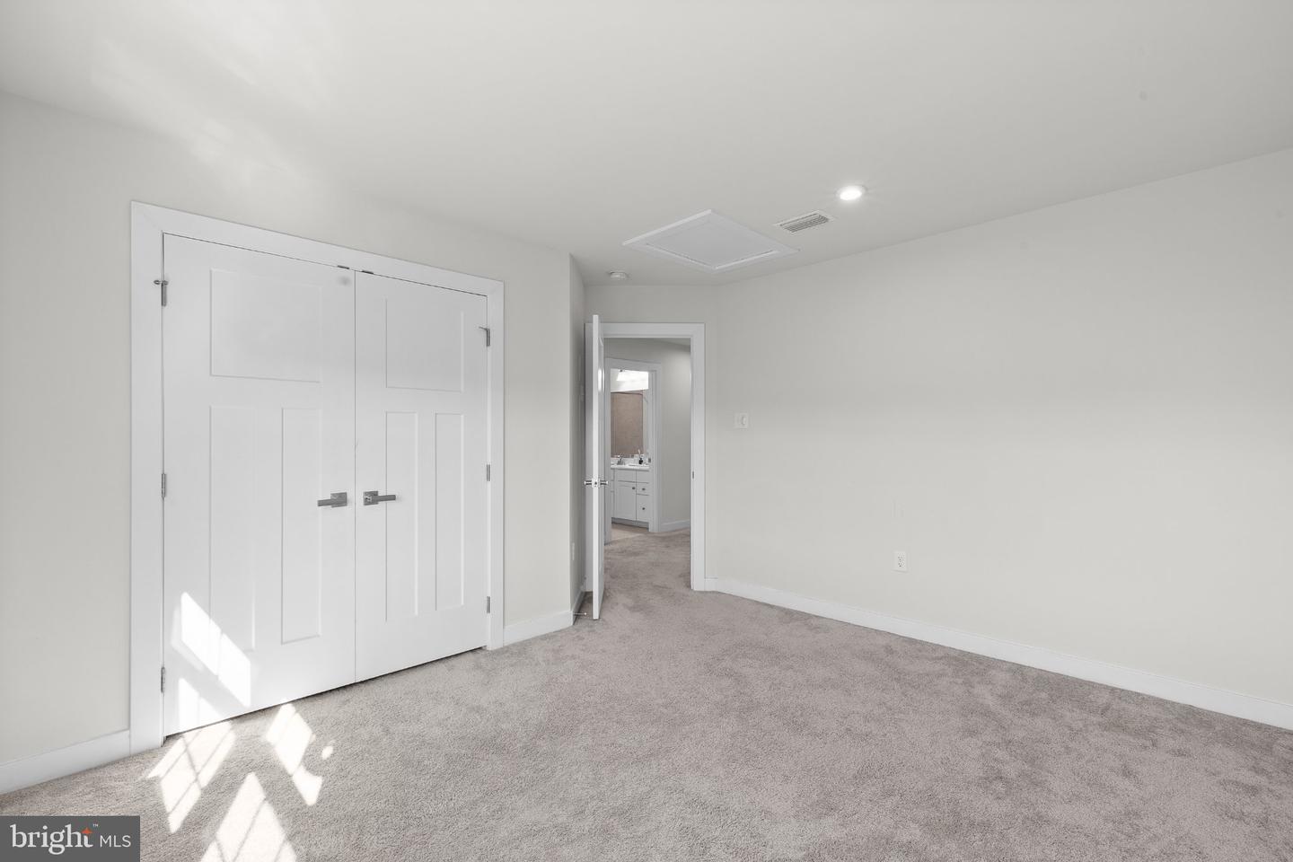 523 Spring Manor Blvd # Property Photo 56