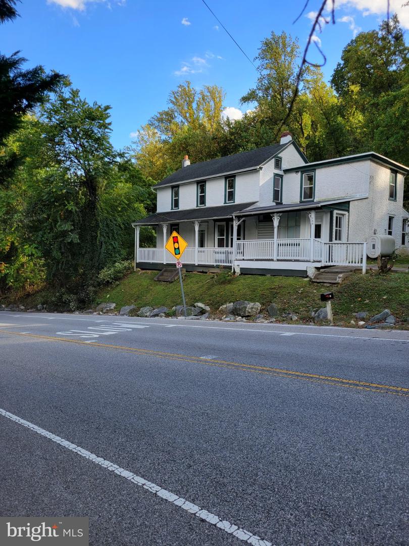 289 Arcola Rd Property Photo 1