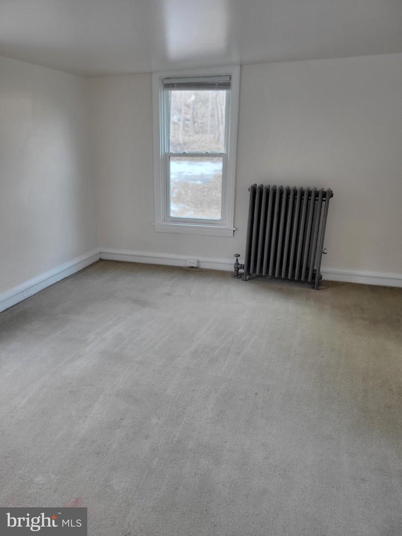 289 Arcola Rd Property Photo 15