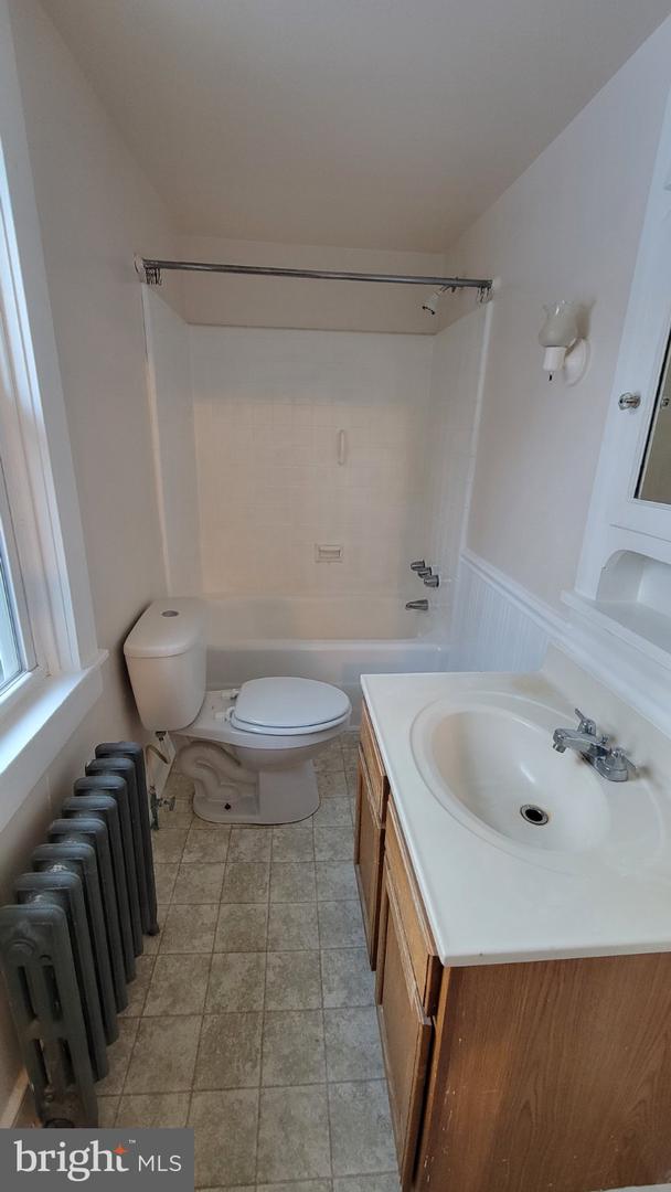 289 Arcola Rd Property Photo 17