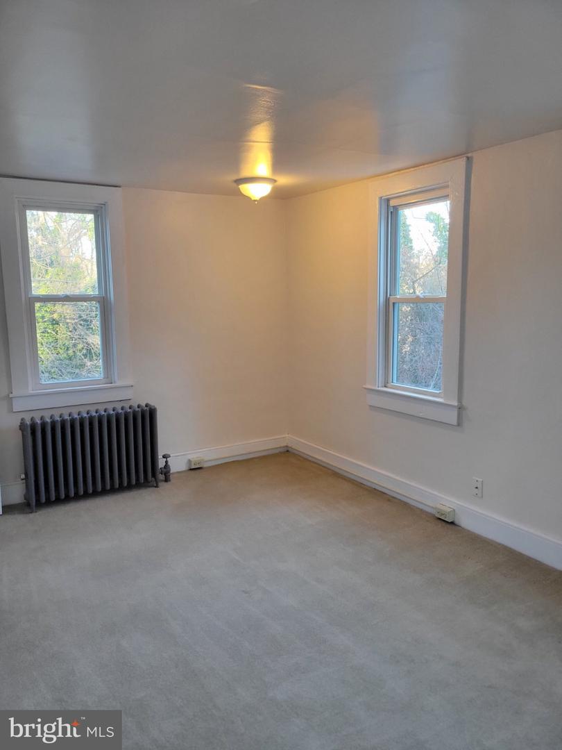 289 Arcola Rd Property Photo 20