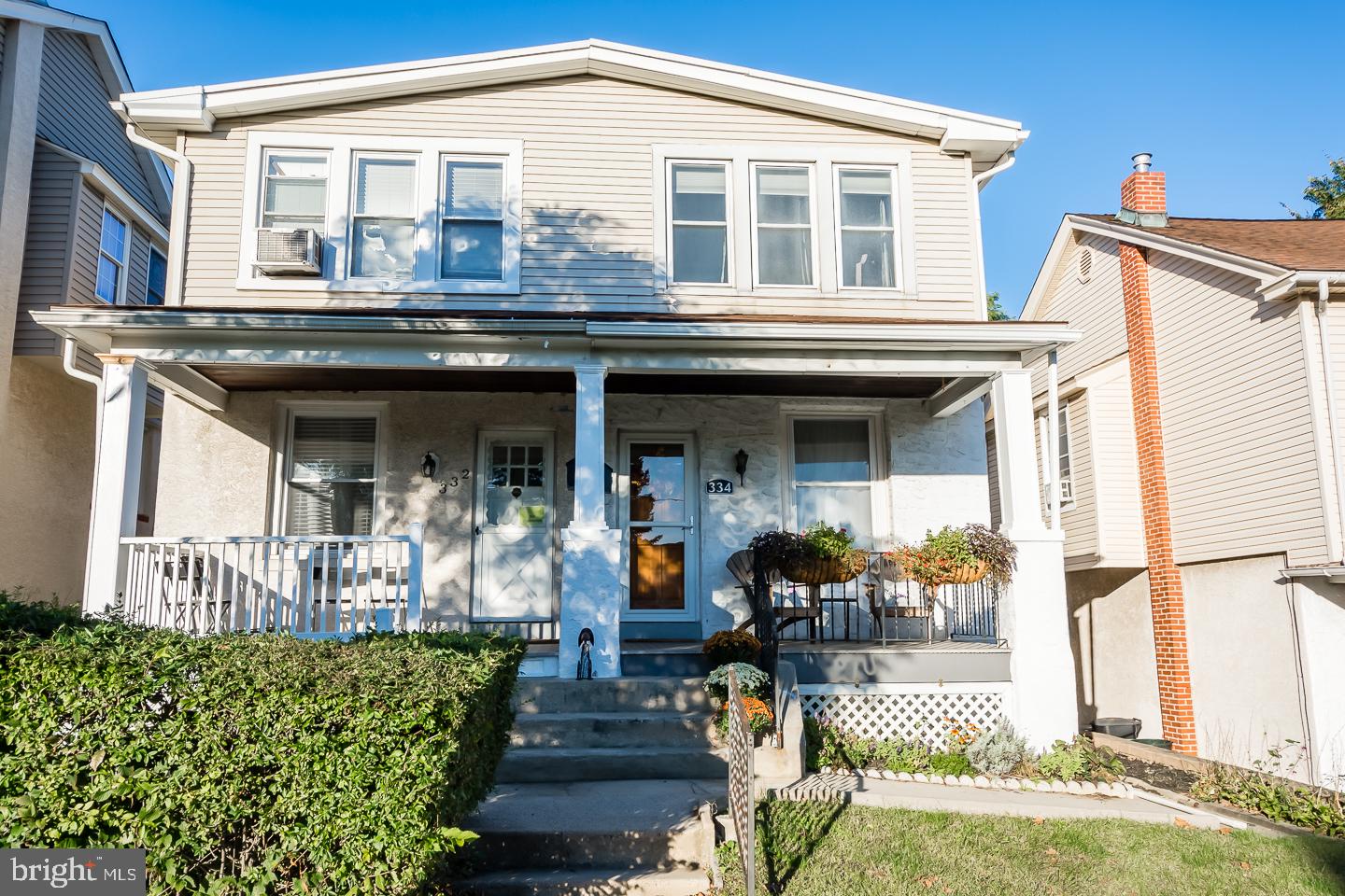 334 E 8TH AVE # Property Photo 1