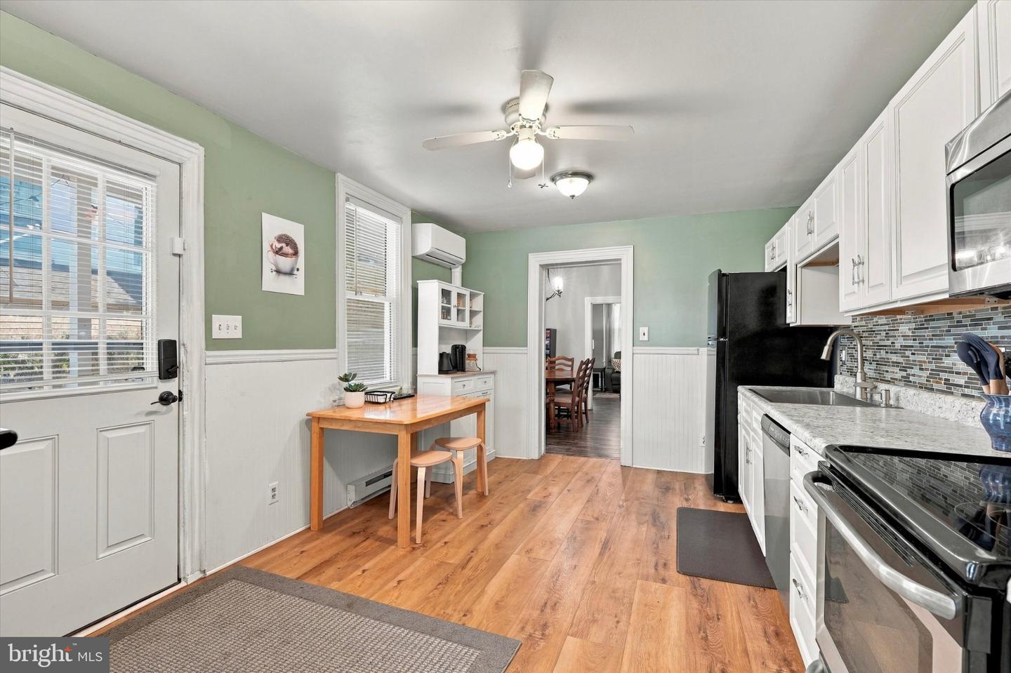 317 Walnut St Property Photo 14