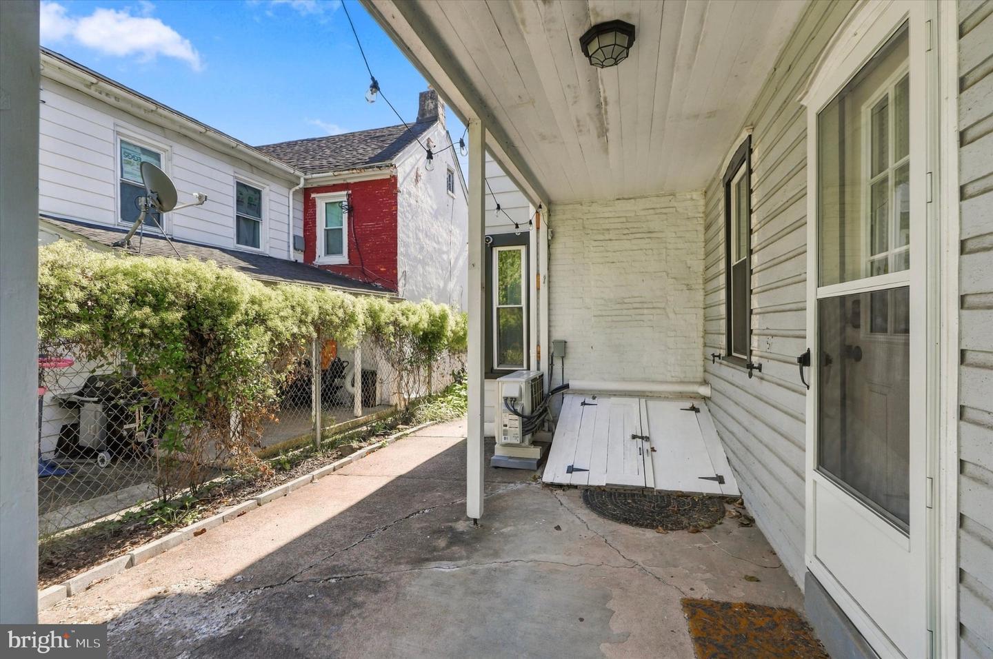 317 Walnut St Property Photo 31