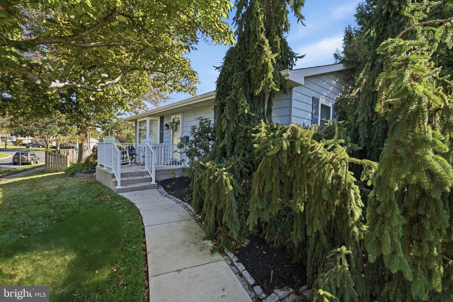 279 N 3rd St # Property Photo 1
