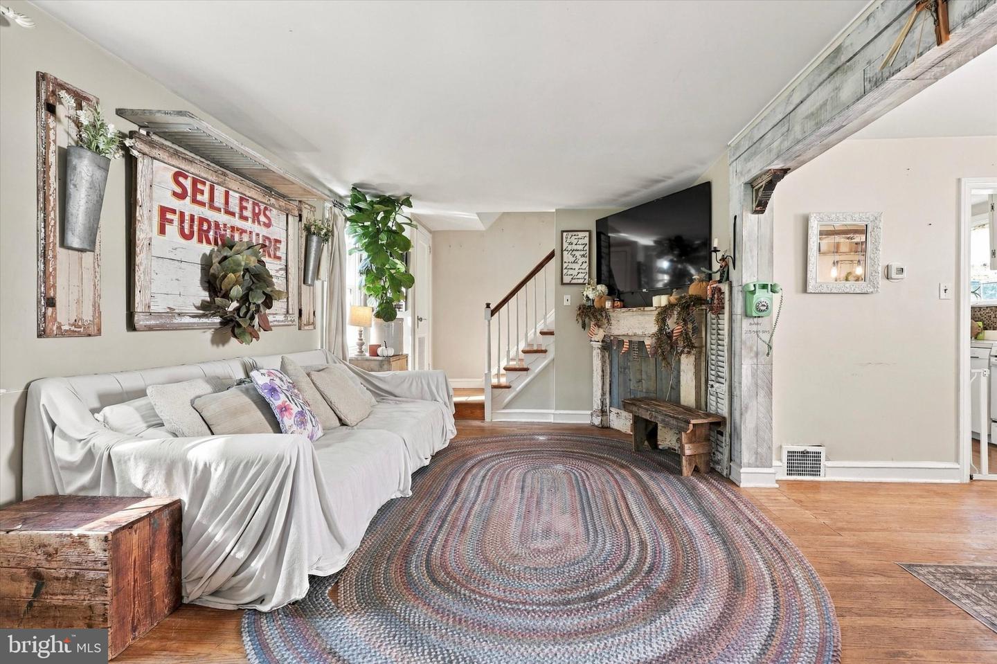 437 Oreland Mill Rd # Property Photo 2