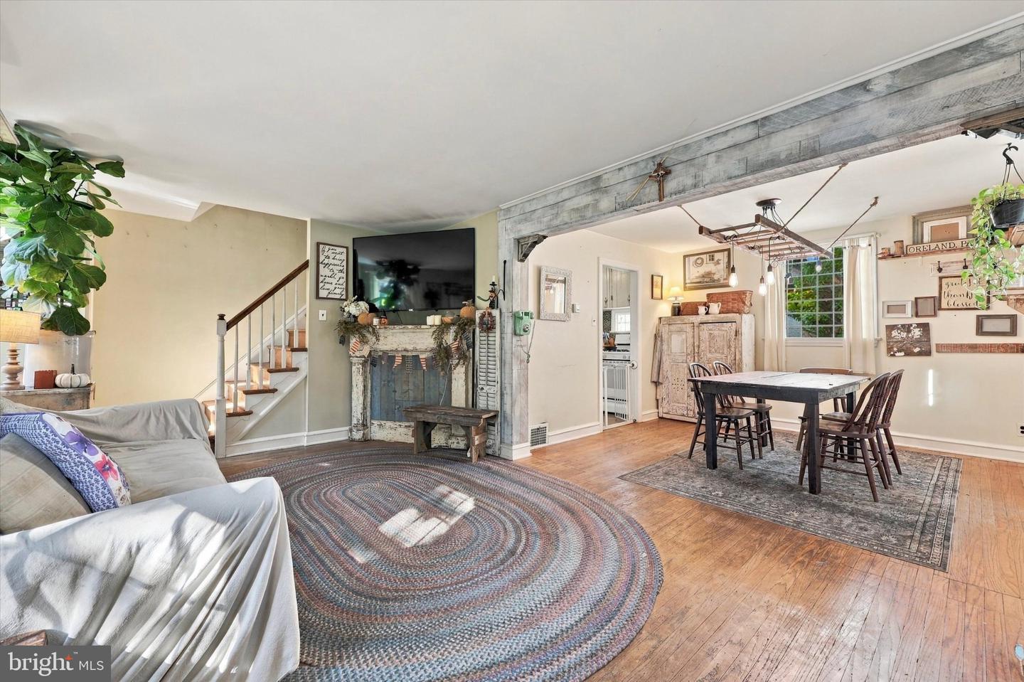 437 Oreland Mill Rd # Property Photo 4