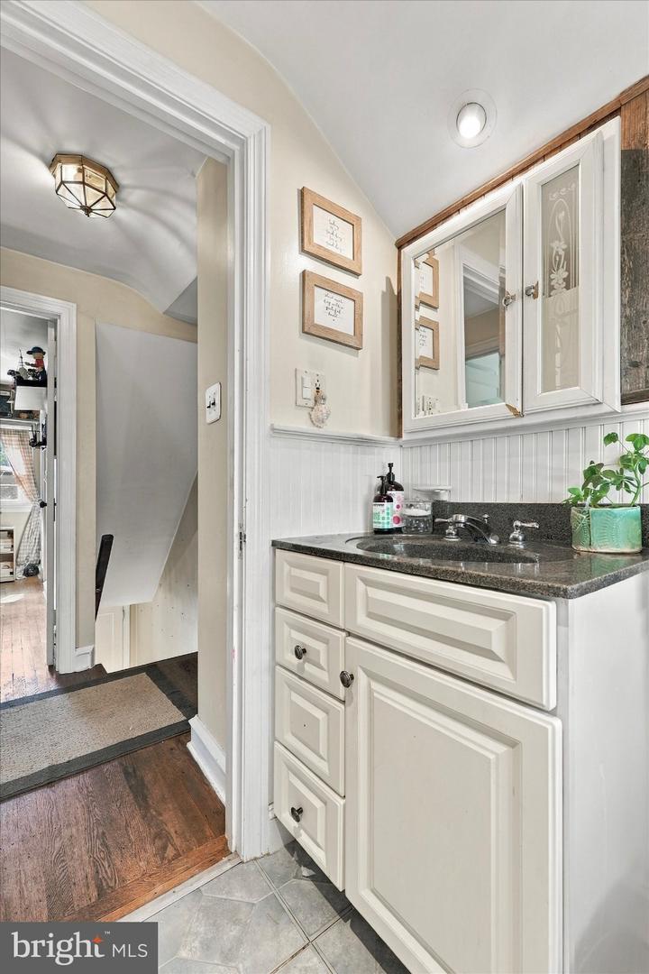 437 Oreland Mill Rd # Property Photo 17