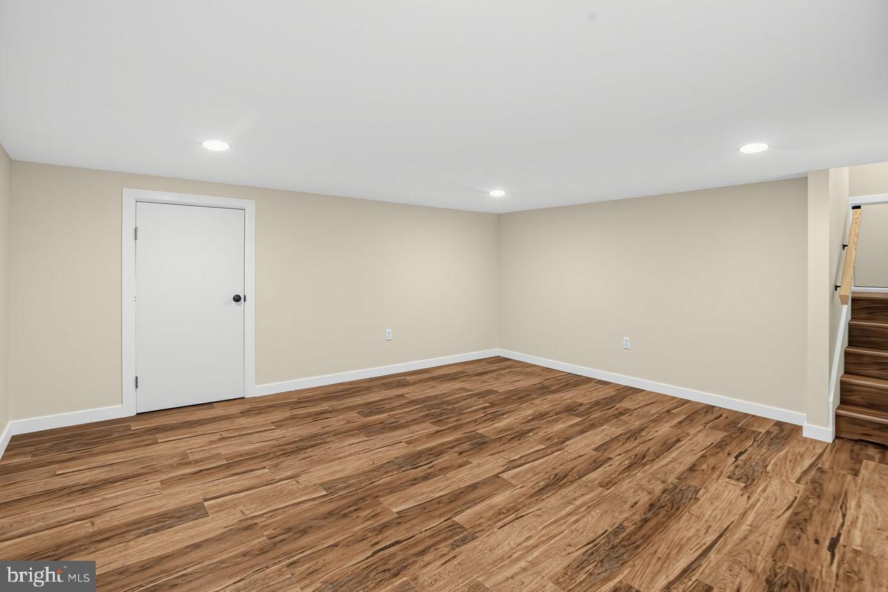 1650 Reservoir Ave Property Photo 38