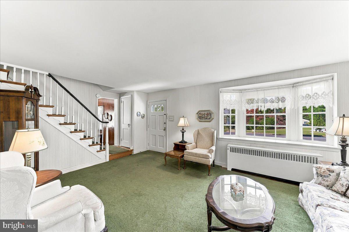 871 Delmont Dr # Property Photo 9