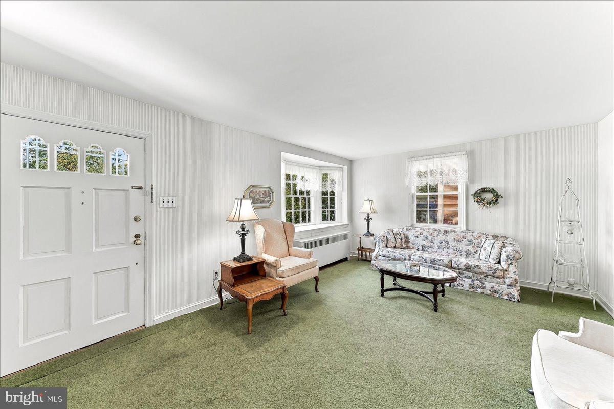 871 Delmont Dr # Property Photo 10
