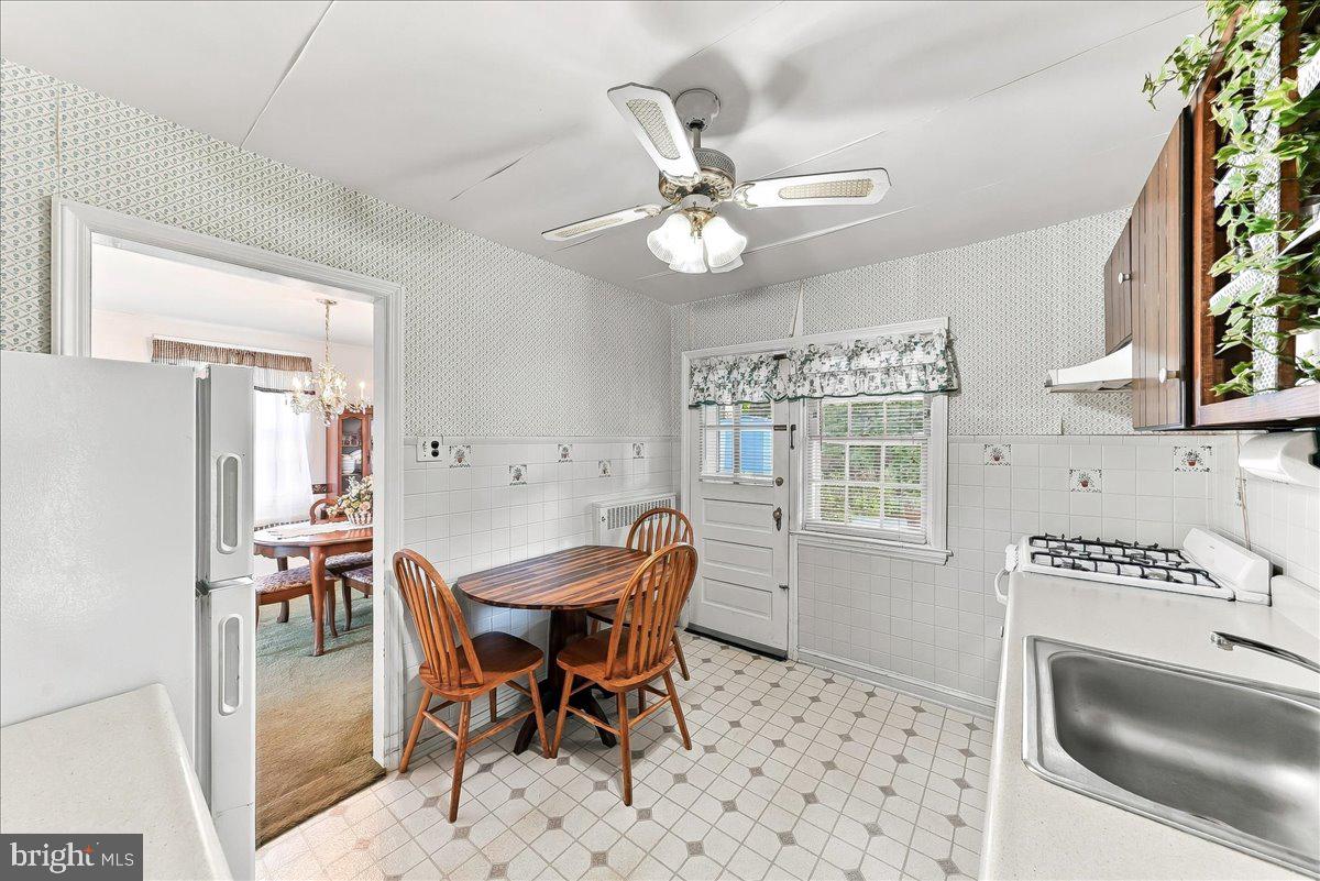 871 Delmont Dr # Property Photo 14