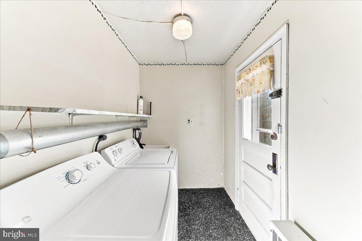 871 Delmont Dr # Property Photo 18