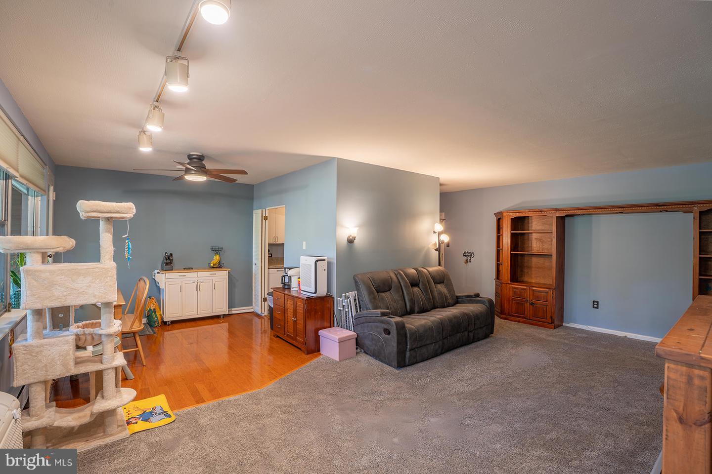 7900 Old York Rd #409-b Property Photo 6
