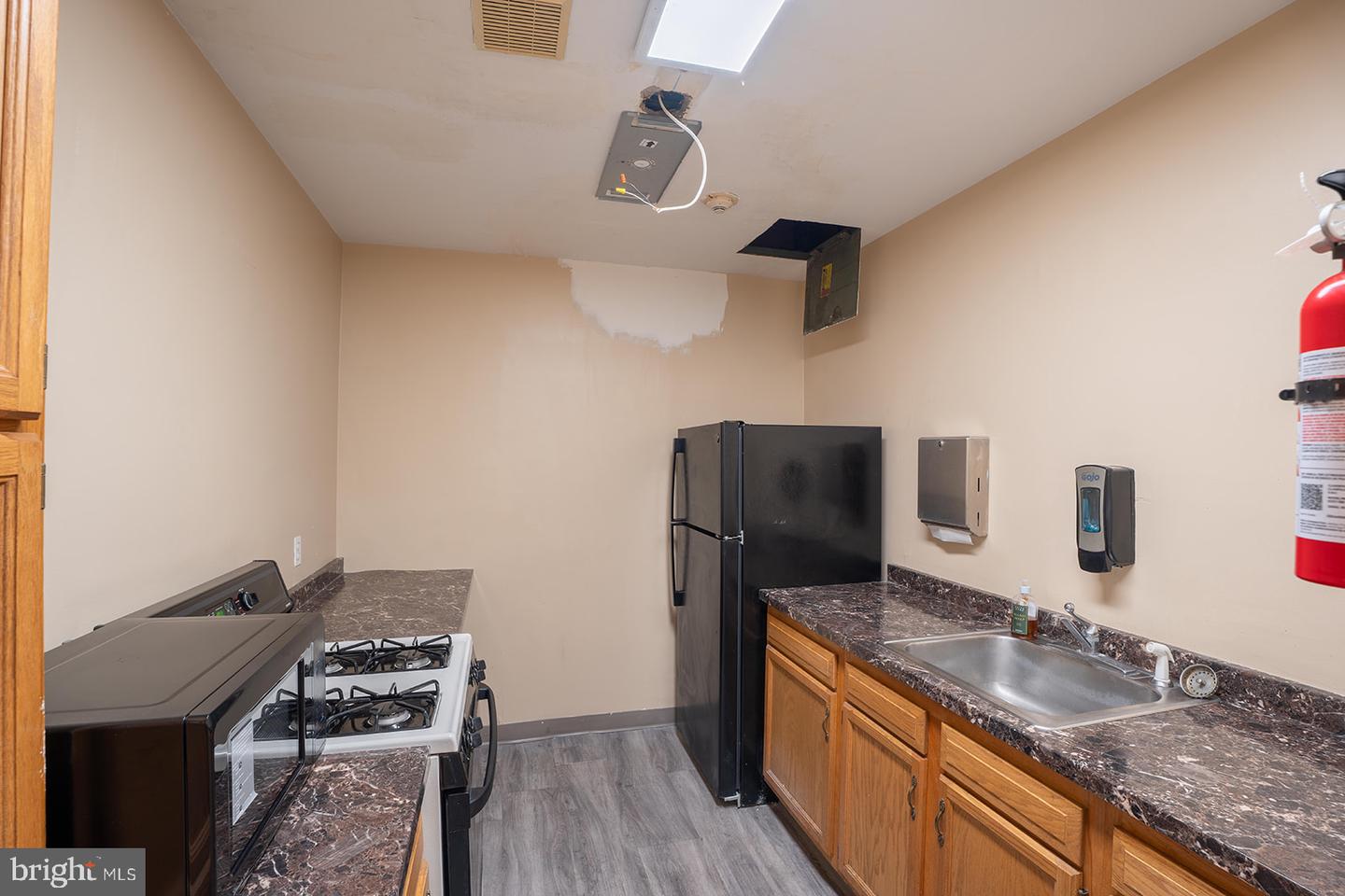 7900 Old York Rd #409-b Property Photo 28