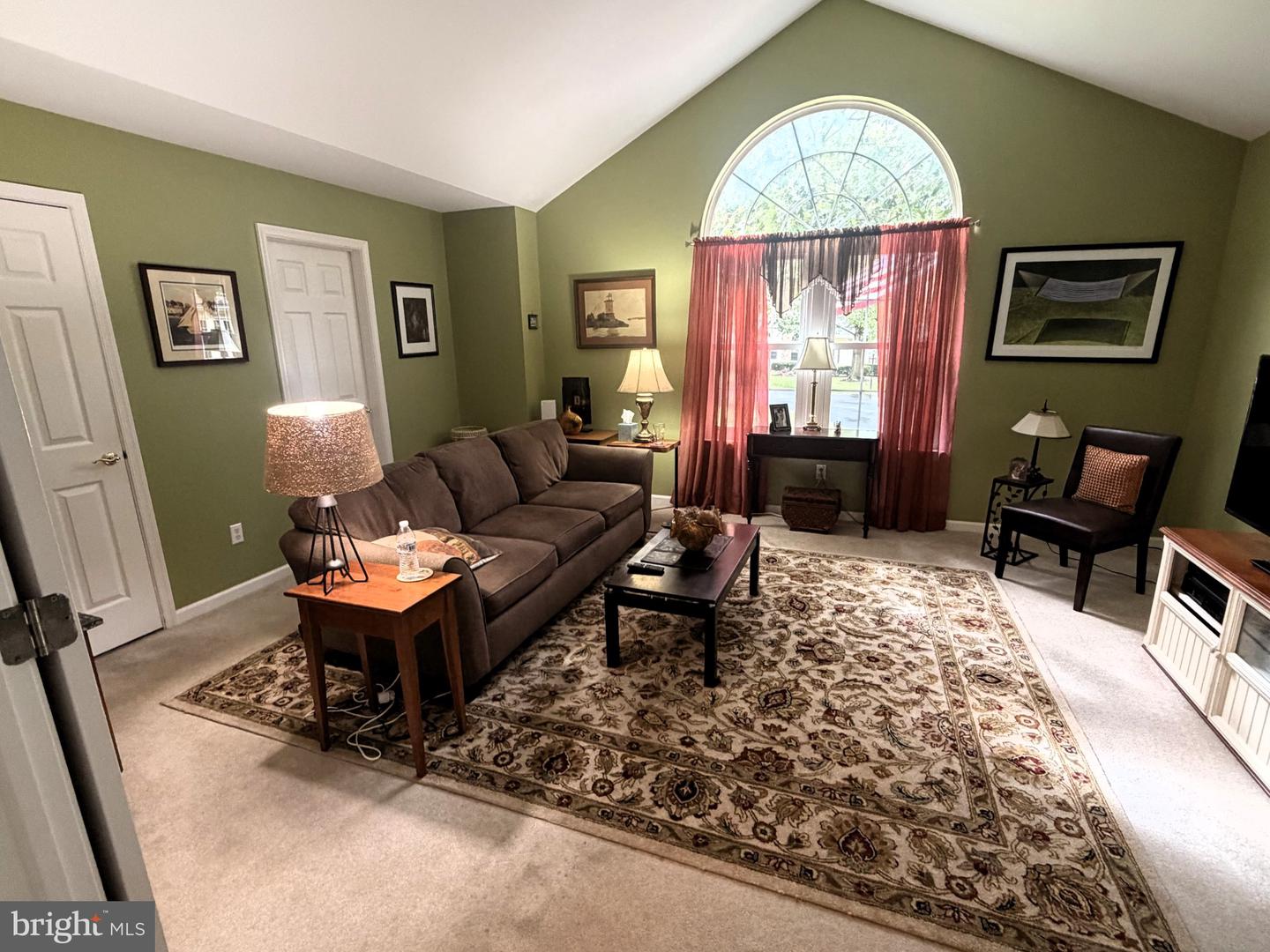 120 Cotswold Ct # Property Photo 4